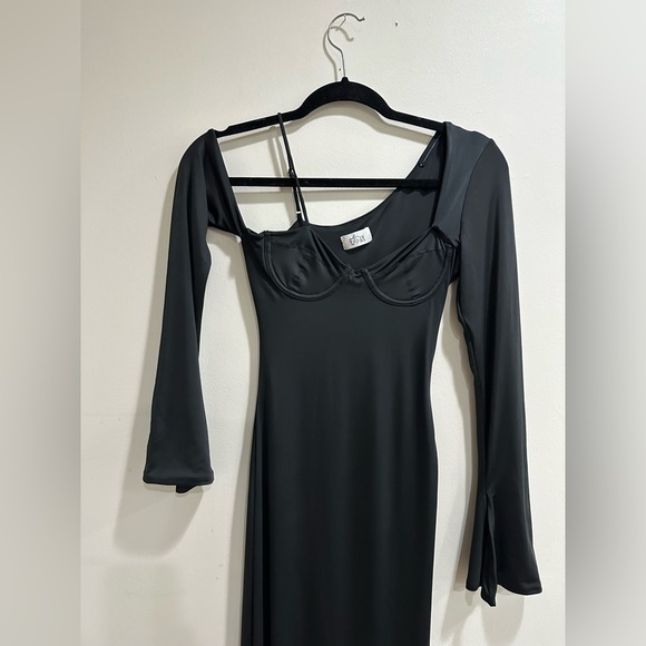 Oh Polly Elegant Black Long Sleeve Dress Size 0 - Picture 4 of 10